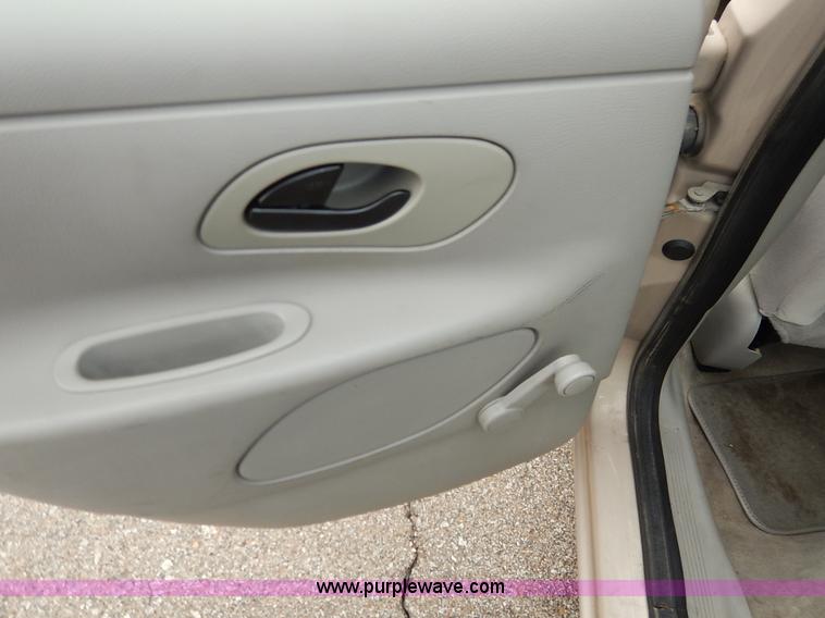 image for item J3950 1998 Ford Contour LX