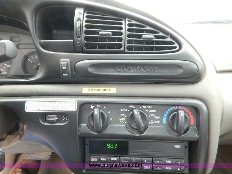 image for item J3950 1998 Ford Contour LX