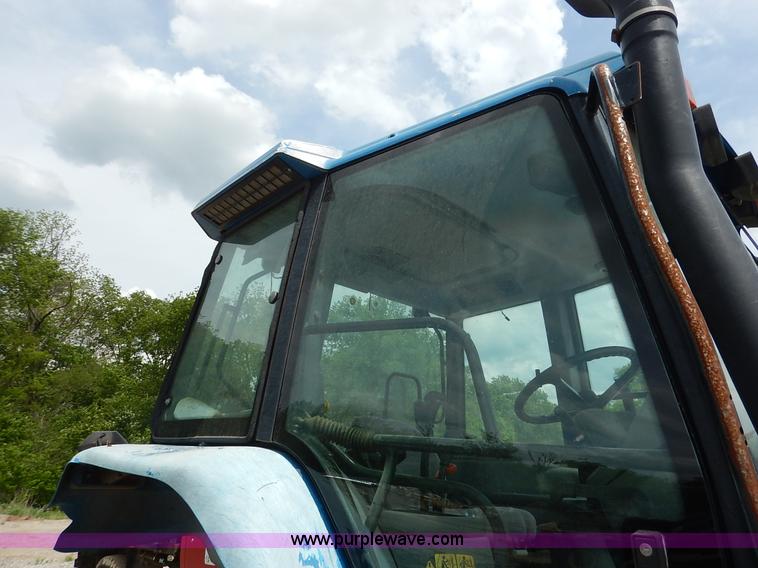 image for item J3955 1998 New Holland TS100 tractor