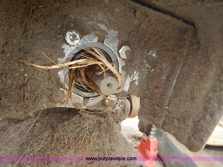 image for item J3955 1998 New Holland TS100 tractor