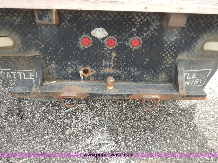 image for item J3956 1985 Ford F350 flatbed pickup truck