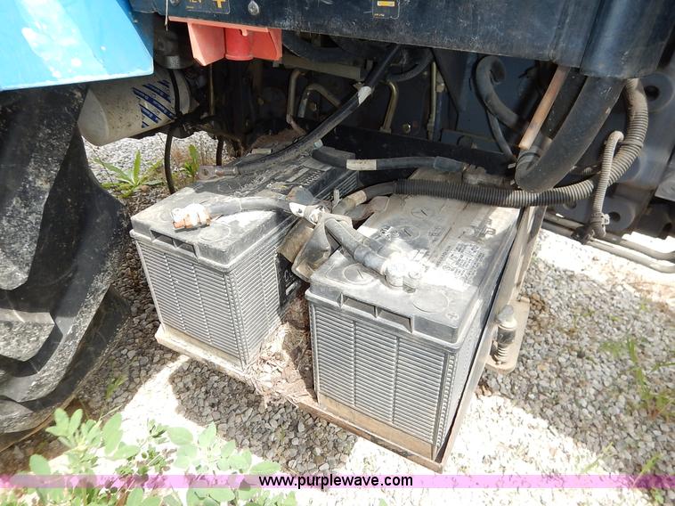 image for item J3960 1998 New Holland TS100 tractor