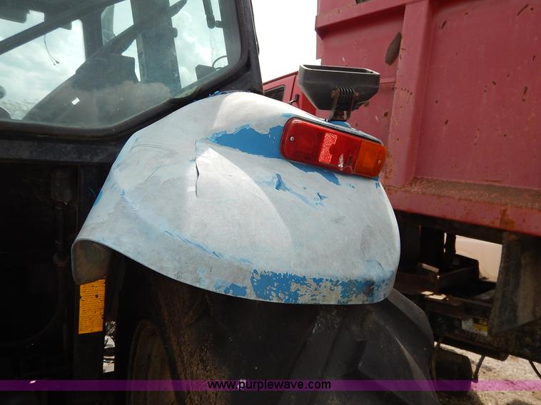 image for item J3960 1998 New Holland TS100 tractor