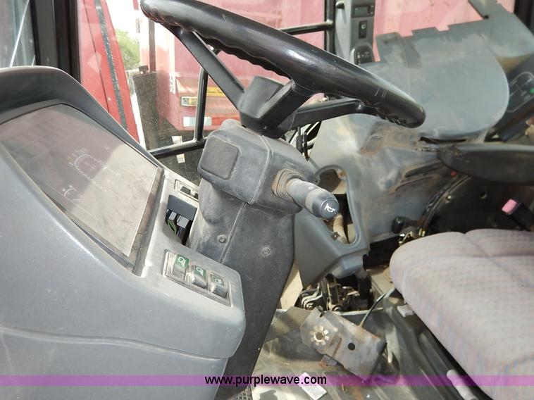 image for item J3960 1998 New Holland TS100 tractor