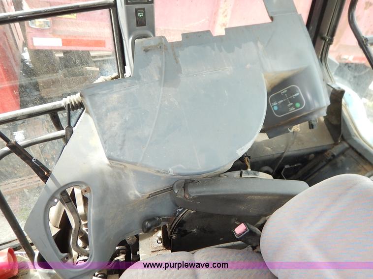 image for item J3960 1998 New Holland TS100 tractor