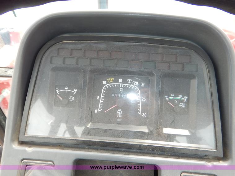 image for item J3960 1998 New Holland TS100 tractor