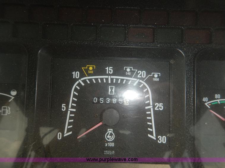 image for item J3960 1998 New Holland TS100 tractor