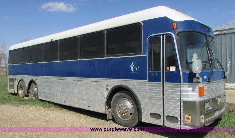 image for item K2570 1987 Eagle 20X bus