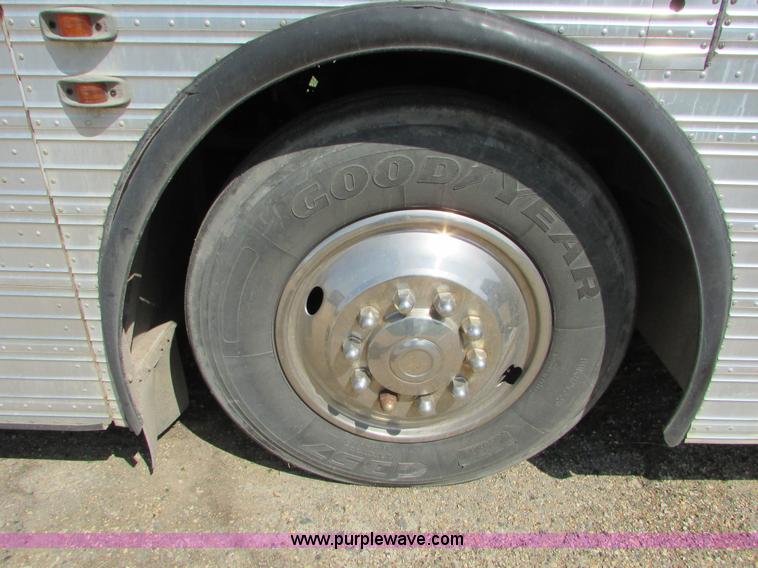 image for item K2570 1987 Eagle 20X bus