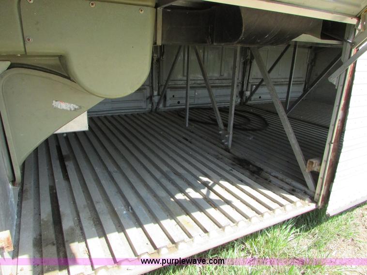 image for item K2570 1987 Eagle 20X bus