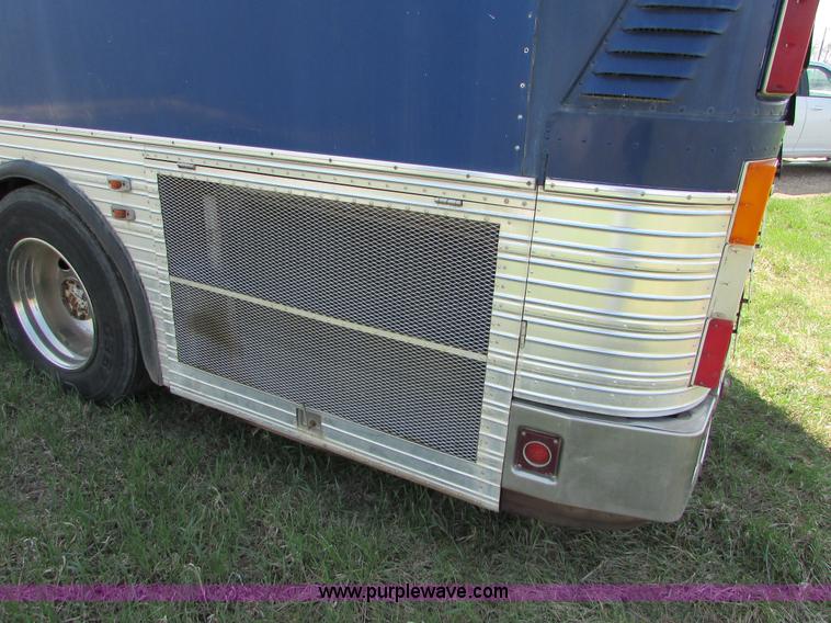 image for item K2570 1987 Eagle 20X bus