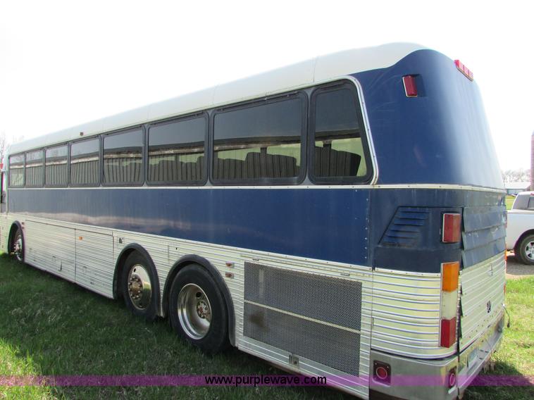 image for item K2570 1987 Eagle 20X bus
