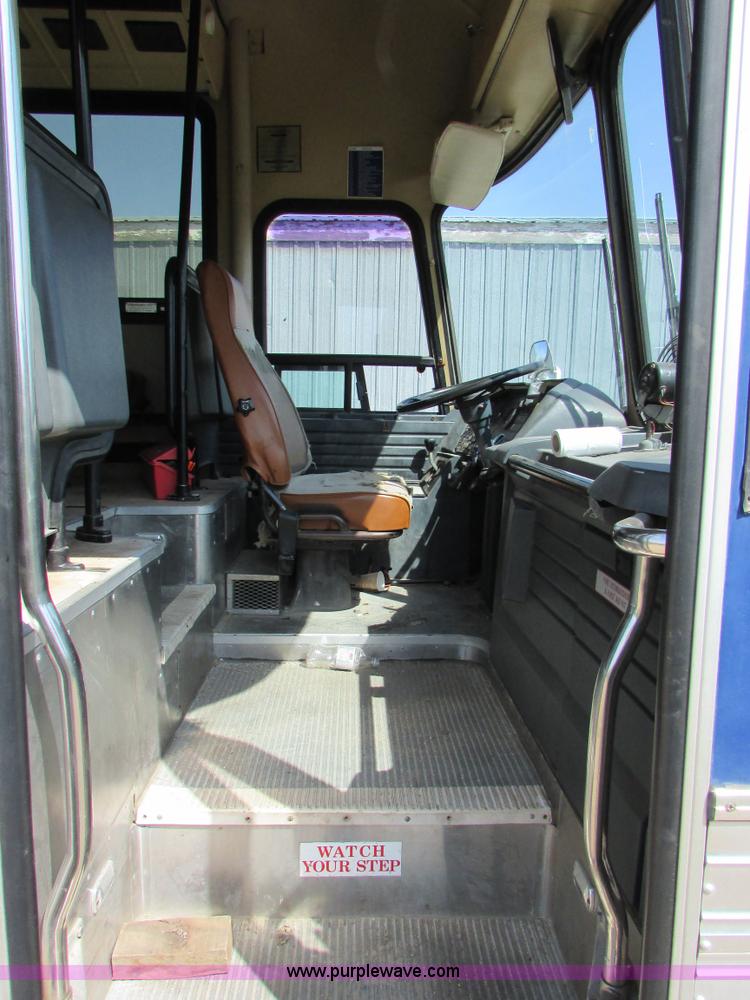 image for item K2570 1987 Eagle 20X bus