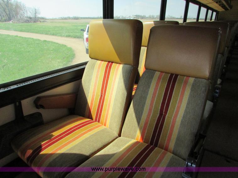 image for item K2570 1987 Eagle 20X bus