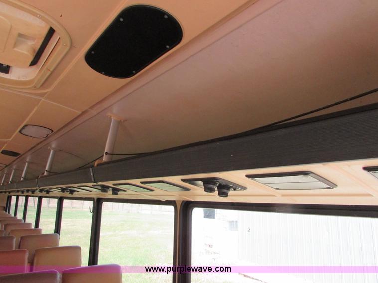 image for item K2570 1987 Eagle 20X bus