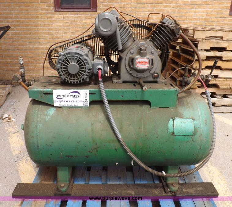 image for item K3848 Dayton 3Z960 air compressor