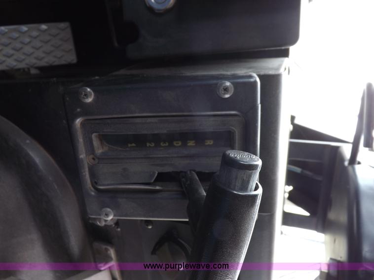 image for item K3851 1997 Blue Bird TC2000 bus