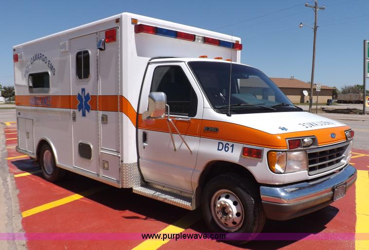 image for item K3853 1992 Ford E350 ambulance
