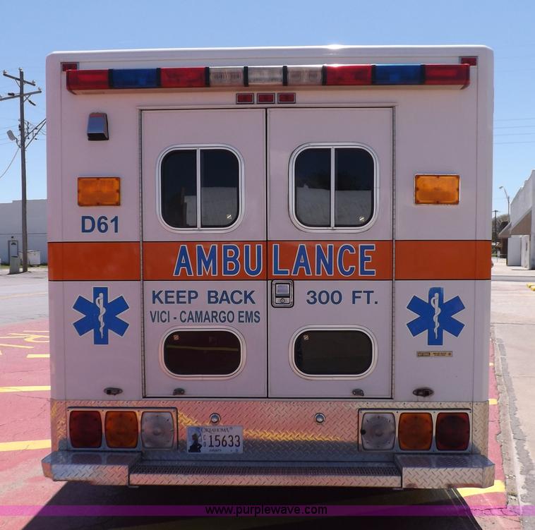 image for item K3853 1992 Ford E350 ambulance