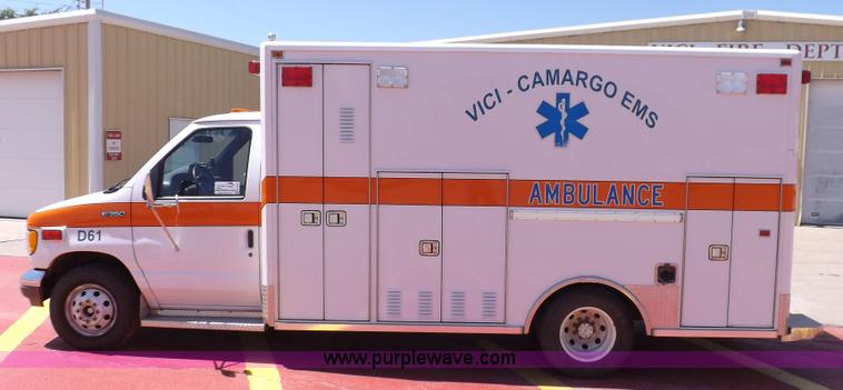 image for item K3853 1992 Ford E350 ambulance