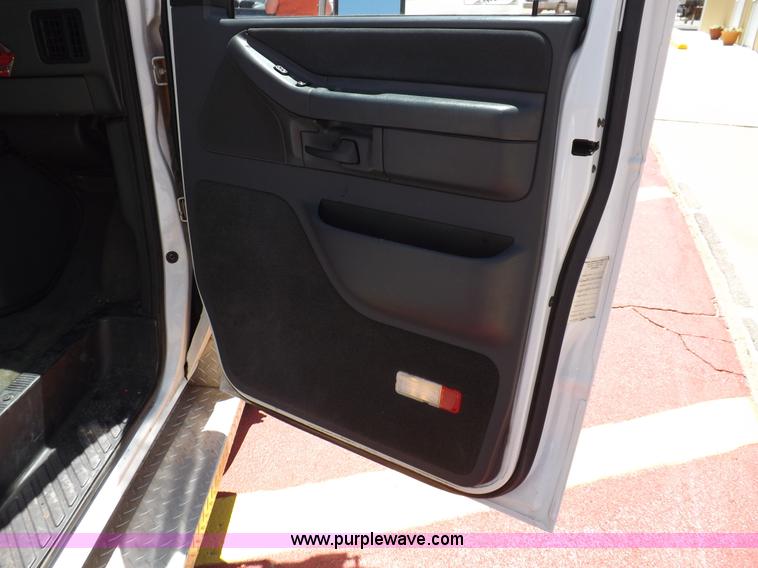 image for item K3853 1992 Ford E350 ambulance