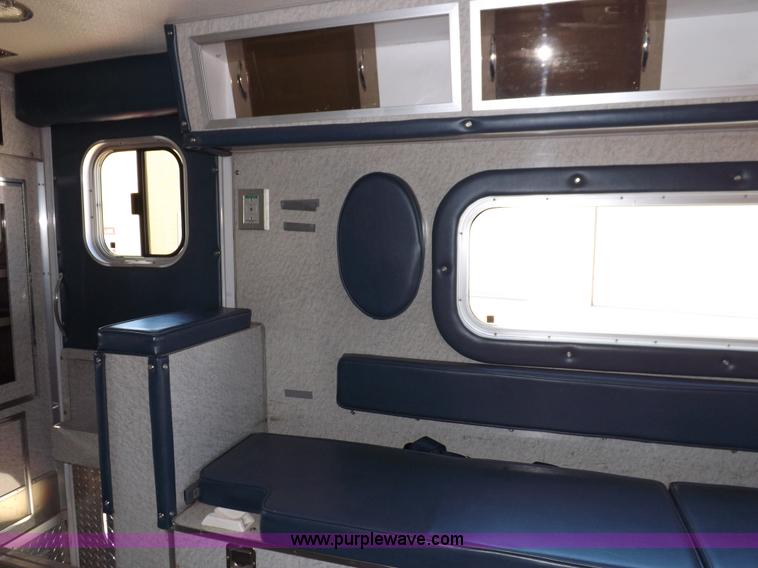 image for item K3853 1992 Ford E350 ambulance