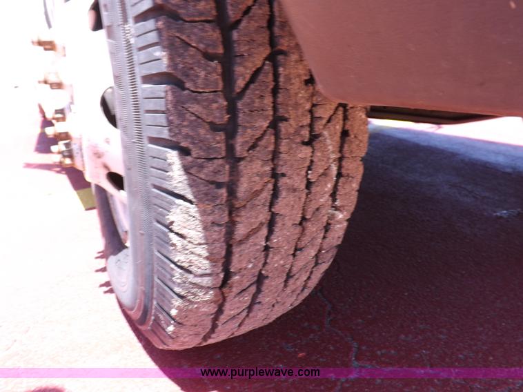 image for item K3853 1992 Ford E350 ambulance