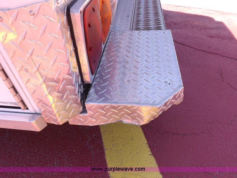 image for item K3853 1992 Ford E350 ambulance