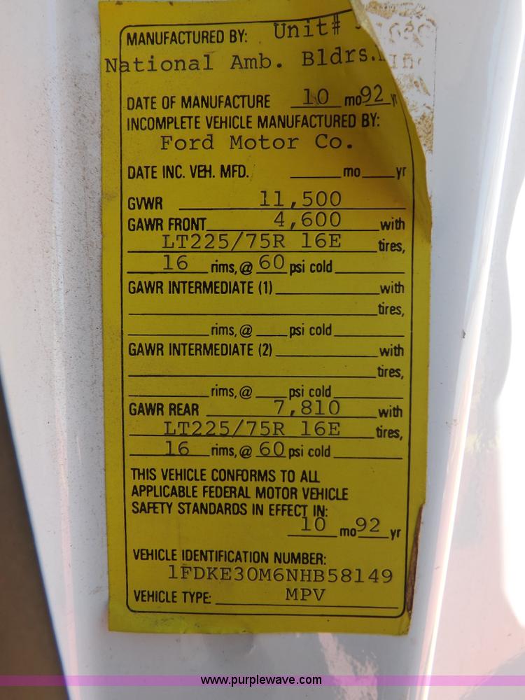 image for item K3853 1992 Ford E350 ambulance