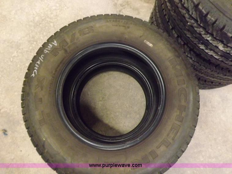 image for item K3854 (5) tires