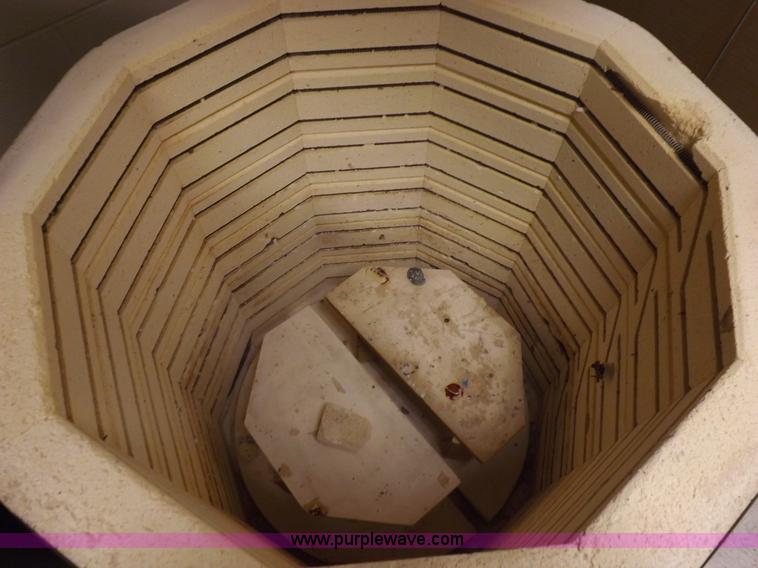 image for item K3875 Skutt electric kiln