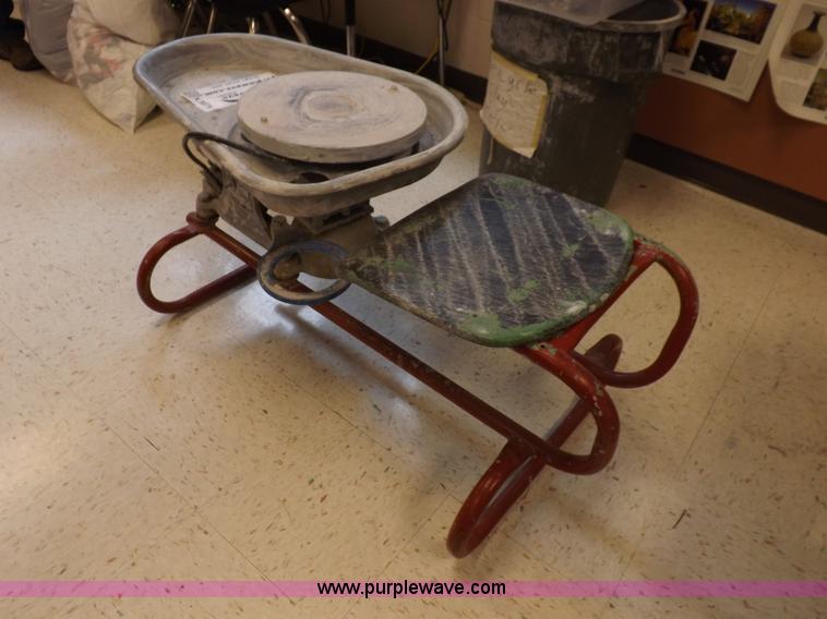 image for item K3876 Pottery wheel