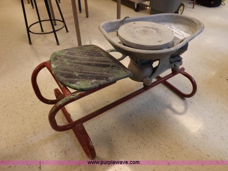 image for item K3876 Pottery wheel