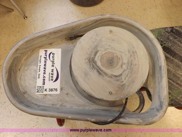 image for item K3876 Pottery wheel