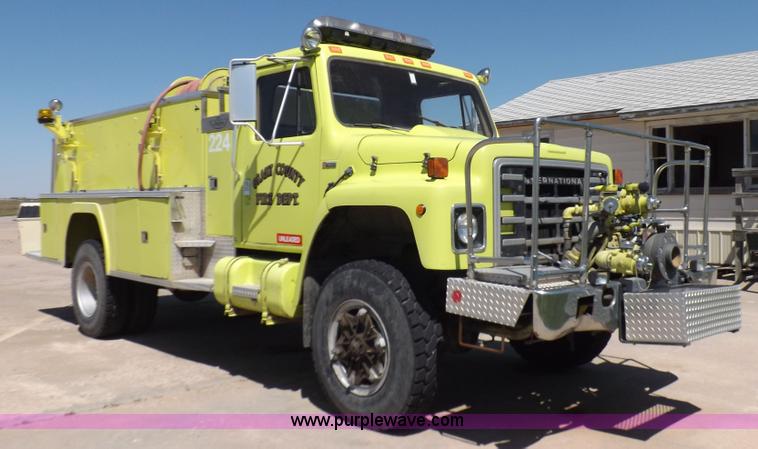 image for item K3924 1981 International S1800 fire truck