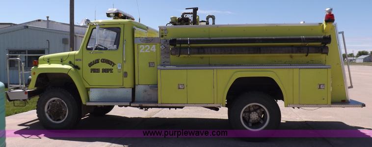 image for item K3924 1981 International S1800 fire truck