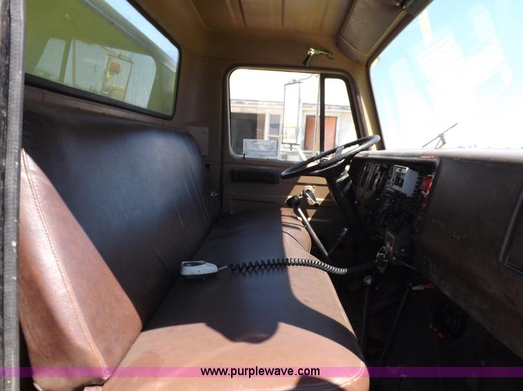 image for item K3924 1981 International S1800 fire truck