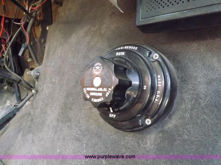 image for item K3924 1981 International S1800 fire truck