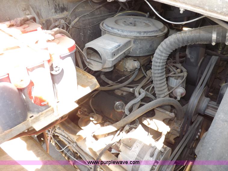 image for item K3924 1981 International S1800 fire truck