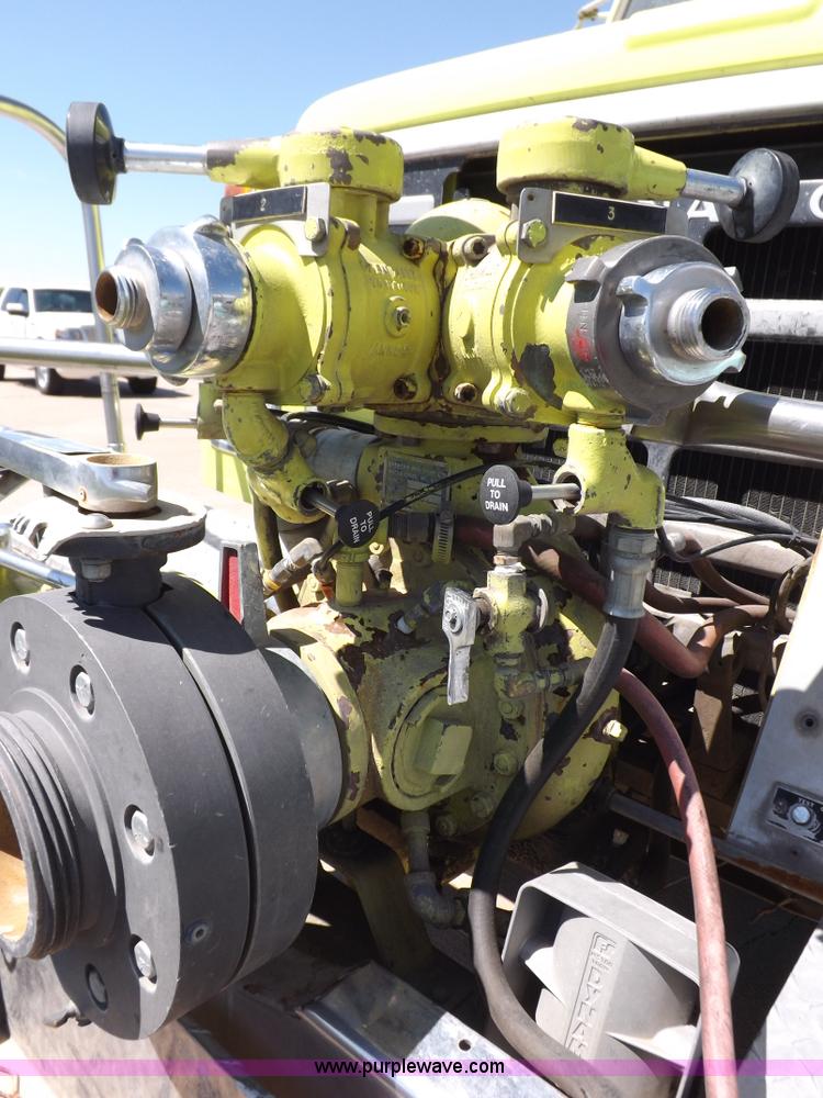 image for item K3924 1981 International S1800 fire truck