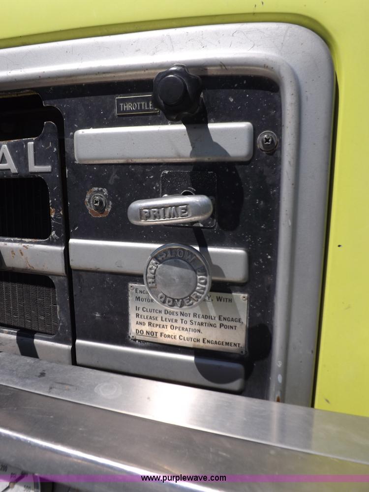 image for item K3924 1981 International S1800 fire truck