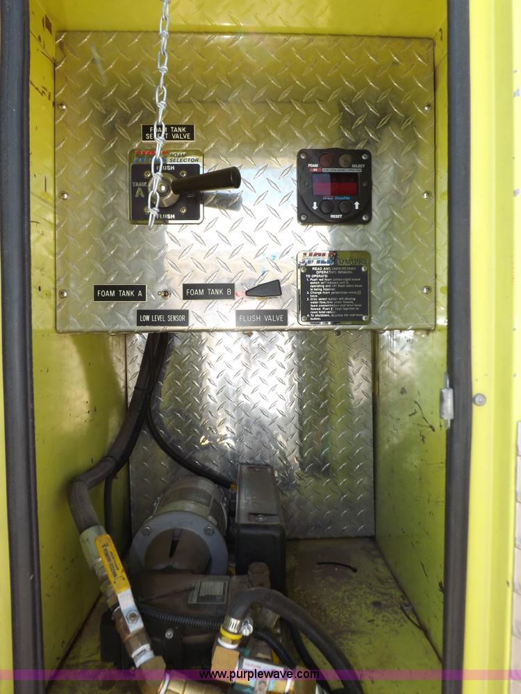 image for item K3924 1981 International S1800 fire truck