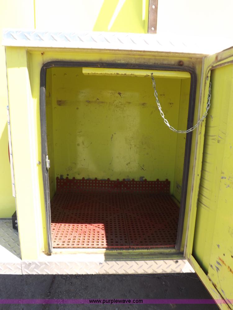 image for item K3924 1981 International S1800 fire truck