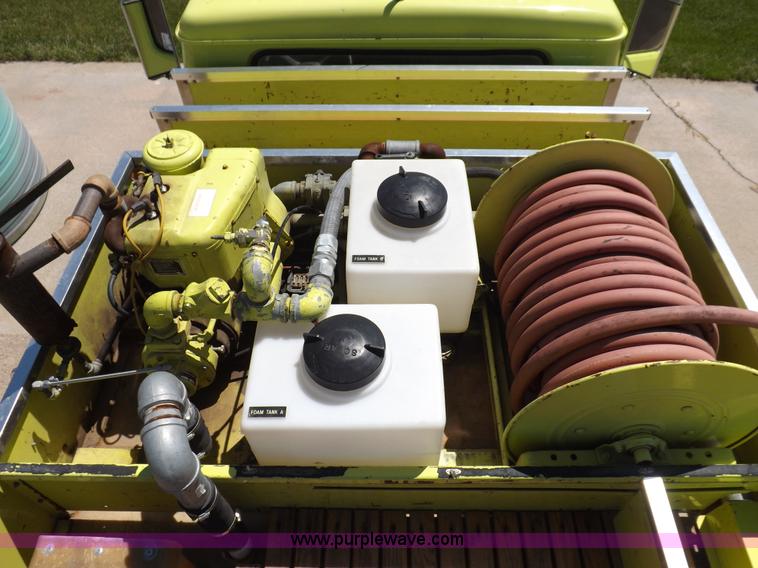 image for item K3924 1981 International S1800 fire truck