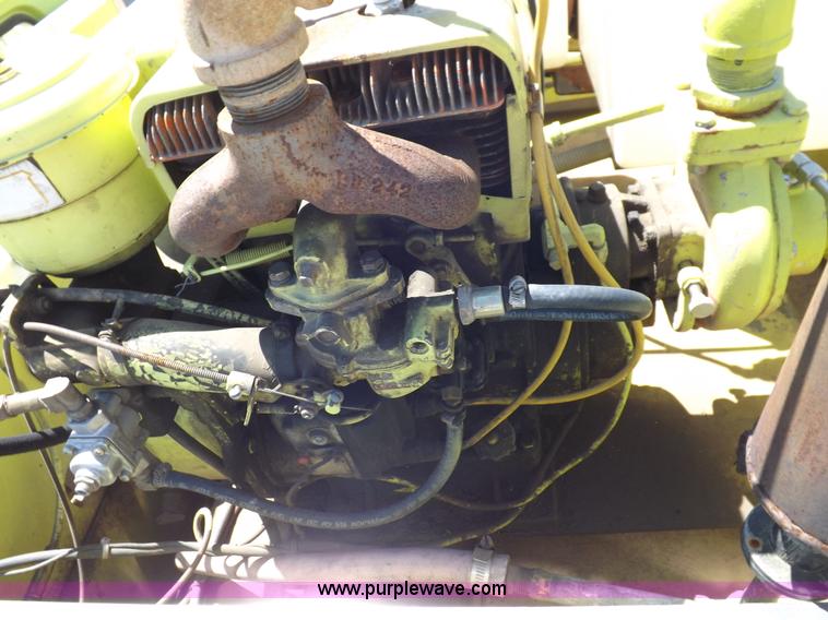 image for item K3924 1981 International S1800 fire truck