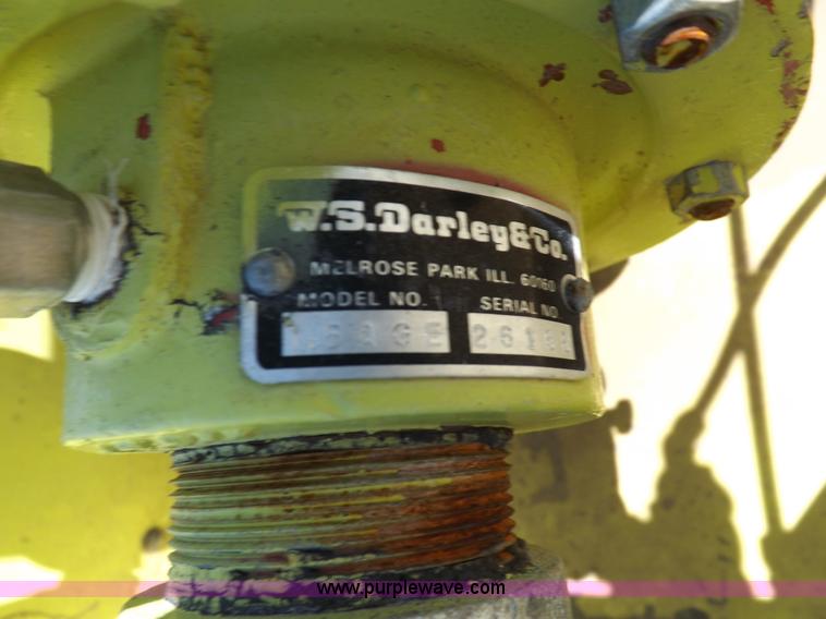 image for item K3924 1981 International S1800 fire truck