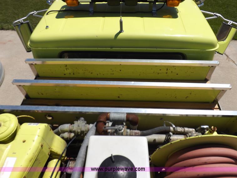 image for item K3924 1981 International S1800 fire truck