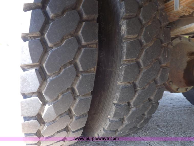 image for item K3924 1981 International S1800 fire truck