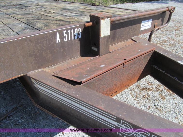 image for item K5624 1993 Dressen equipment trailer