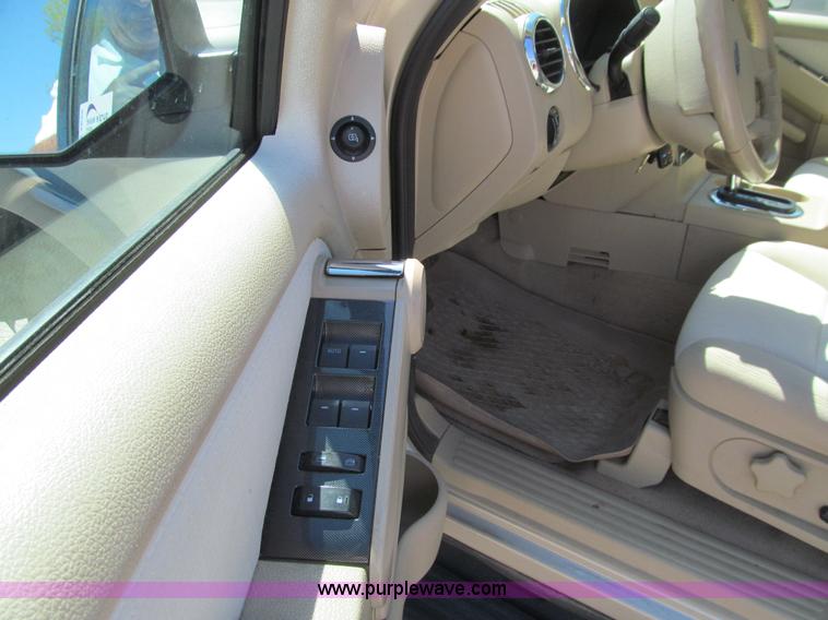 image for item K5625 2006 Ford Explorer XLT SUV